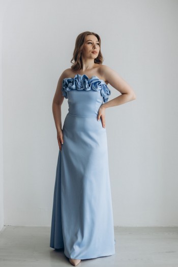 Платье атласное длины макси голубого цвета со шлейфом [016-0224]