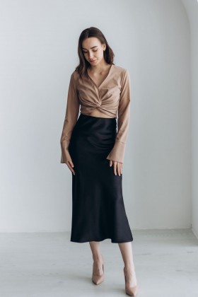 Блуза софтова бежева із розпірками на манжетах [033-0224]