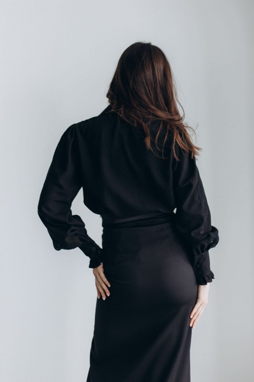  Блуза черная с кружевом [030-0424]