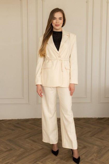 Костюм ванільного кольору піджак і штани прямого крою "Мілана" [093-0126]