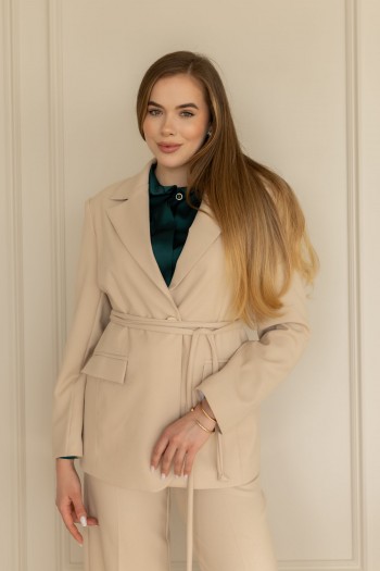 Піджак з поясом кольору пломбір "Мілана" [103-0226]