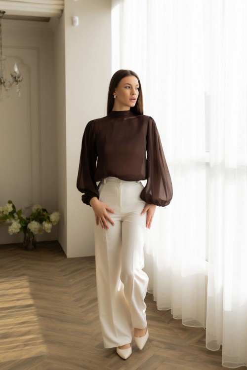 Блуза шоколадного цвета с пышным рукавом "Вуаль" [033-0226]
