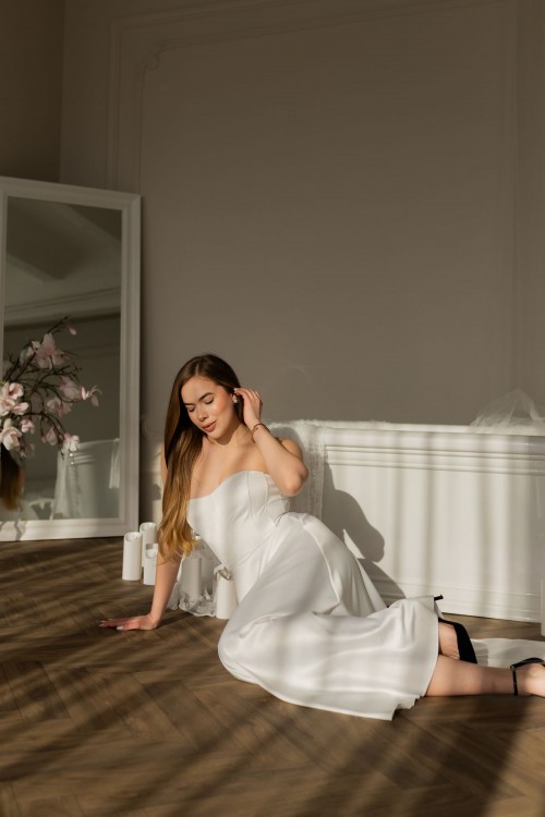 Сукня біла корсетна атласна "Венеція" [011-0126]