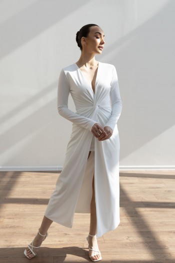 Сукня біла міді довжини із розпіркою [021-0225]