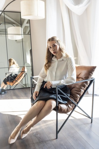 Блуза белая шелковая с воротничком [031-0325]