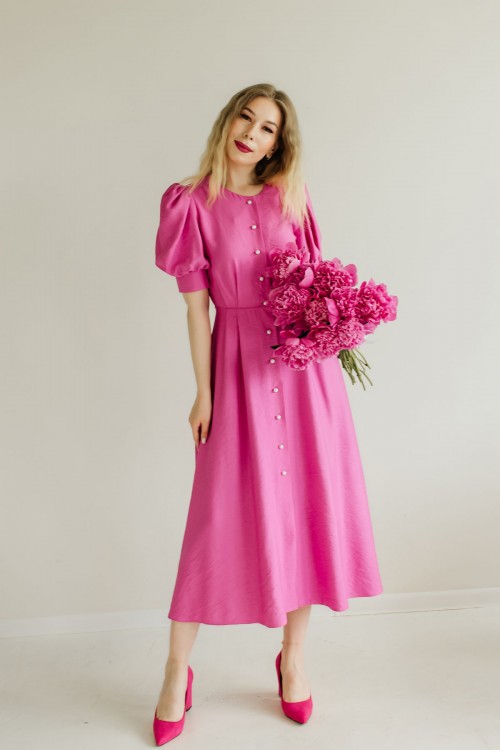 Платье миди длиной в ярком цвете фуксия 022-0623