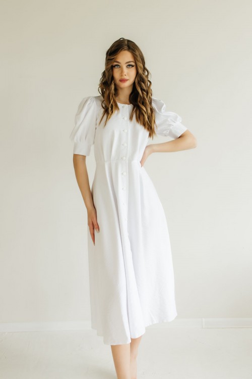 Платье мди длины на пуговке белое 021-0723