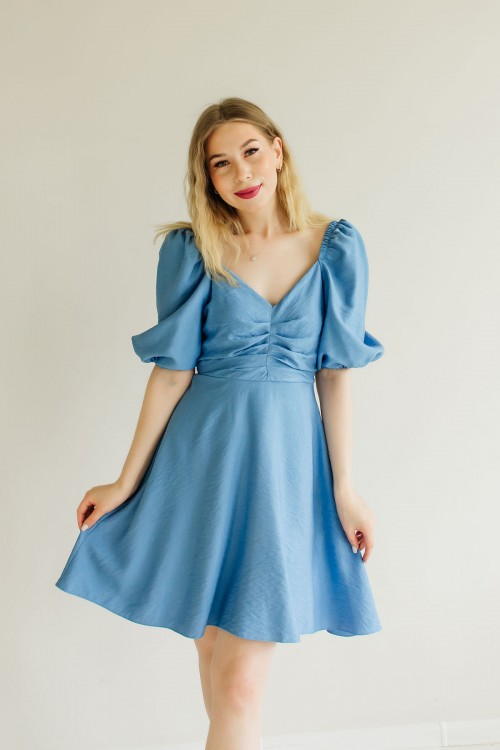 Платье легкое и воздушное голубого цвета 026-0623
