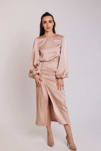 Сукня довжини міді по фігурі із розпіркою на гудзики [023-1224]