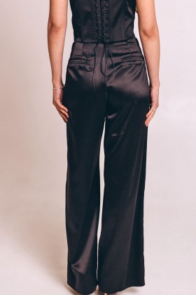 Штани чорні в королівському атласі [070-1123]