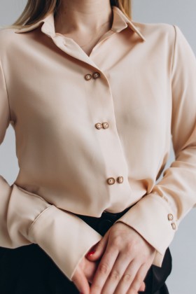 Блуза бежева із двойним рядом гудзиків [033-1223]