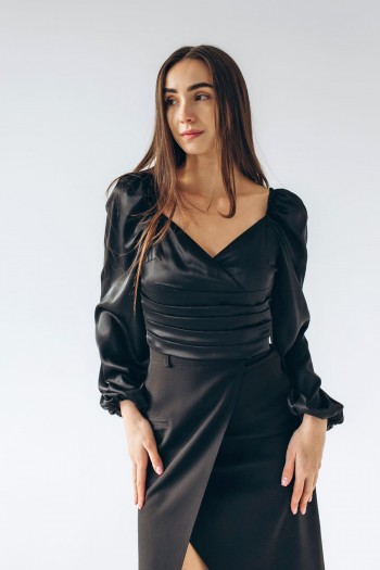 Блуза черная шелковая со складками [030-0824]