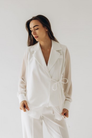 Блузка-пиджак белого цвета [031-0225]